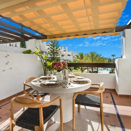 Apartment Adelfas