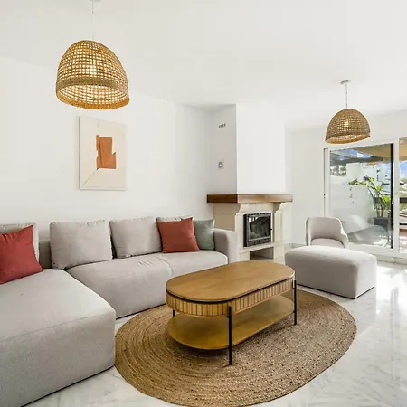 Apartment Adelfas
